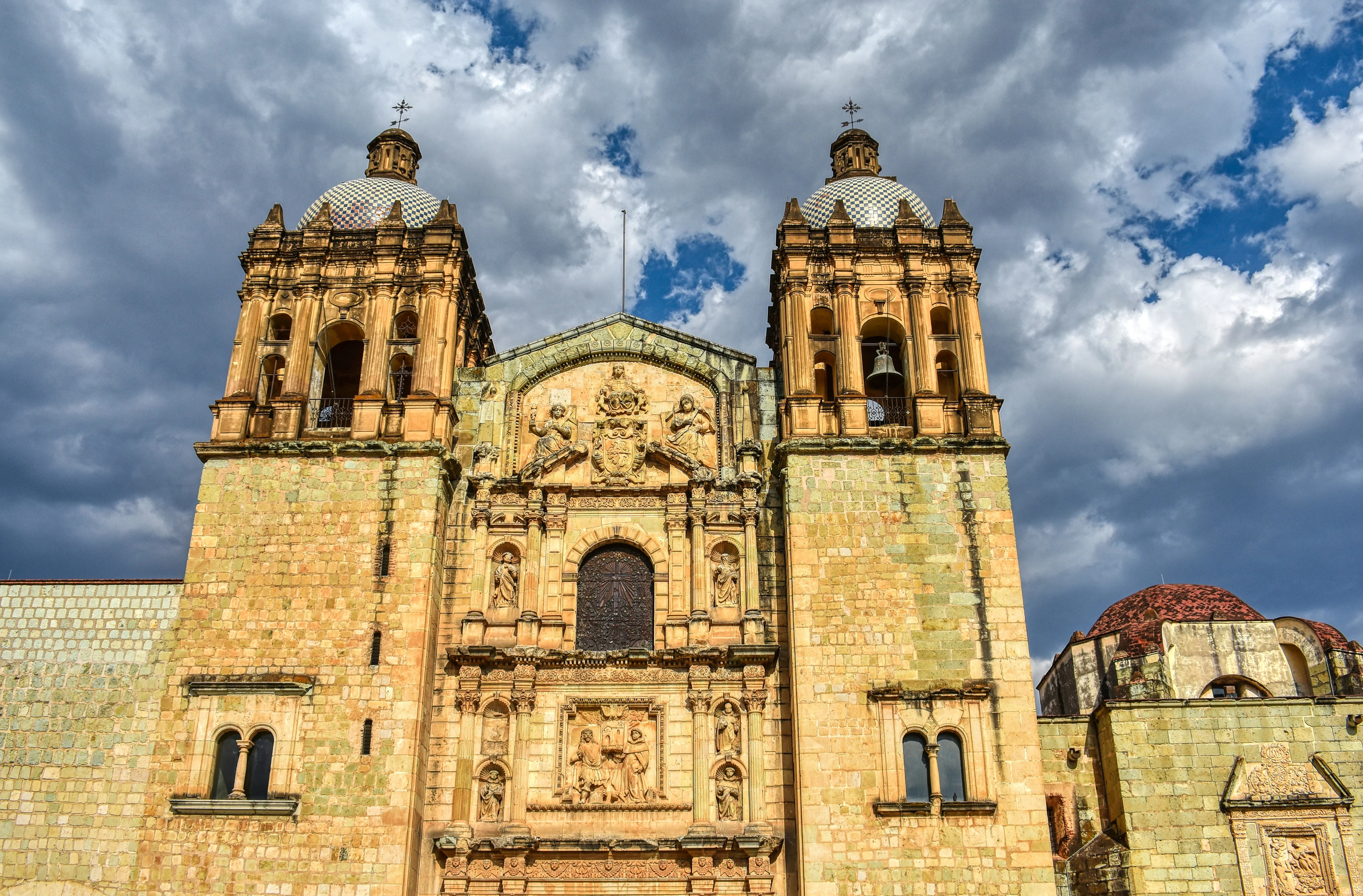 How to Choose: Lima & Cusco, Perú or Oaxaca, México?